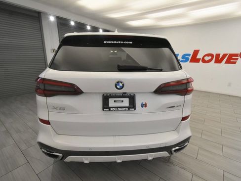 Used 2022 BMW X5 xDrive40i w/ M Sport Package AWD/4WD image 4