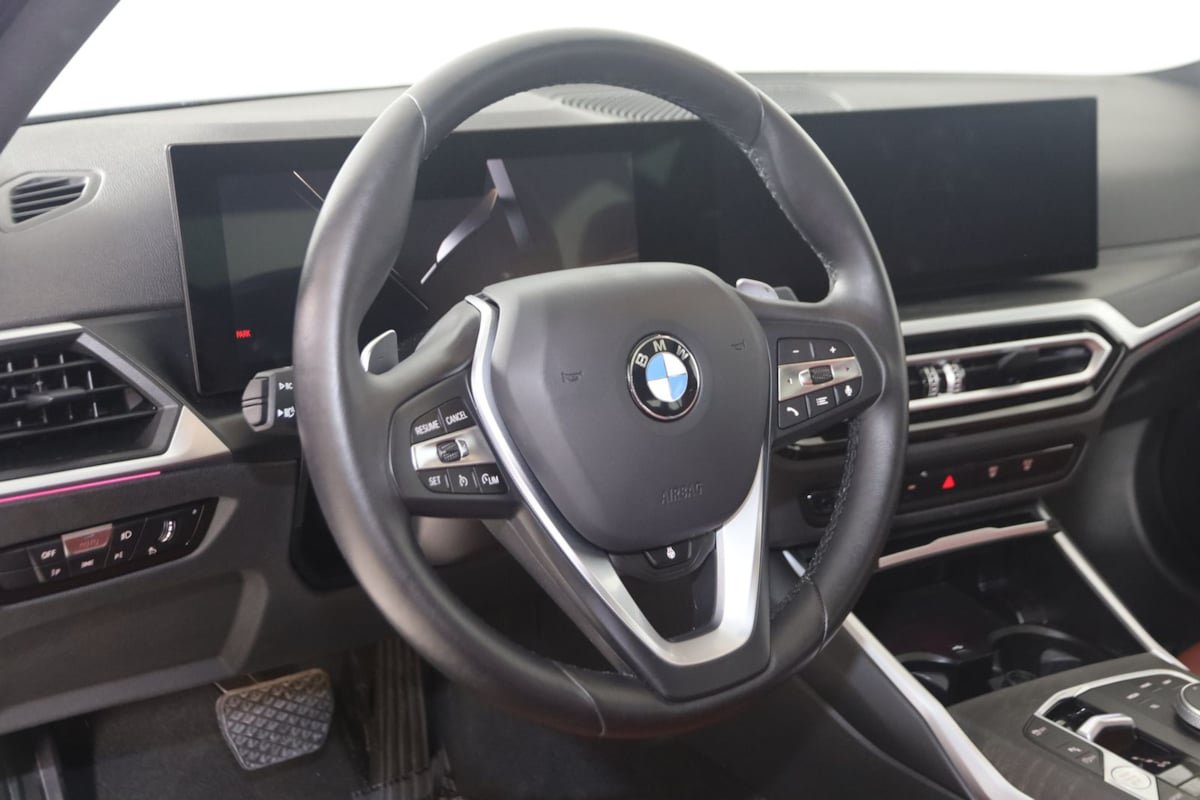 Used 2023 BMW 330i xDrive Sedan w/ Convenience Package AWD/4WD image 6