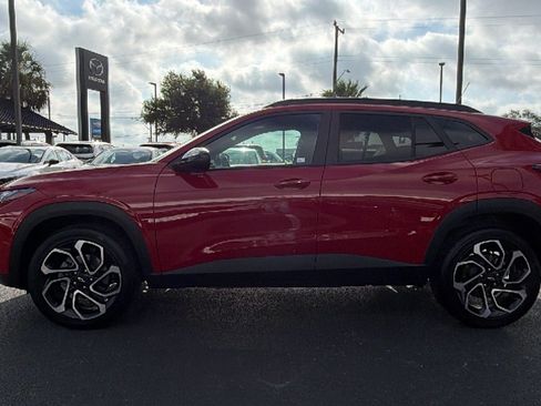 Used 2026 Chevrolet Trax RS FWD image 7