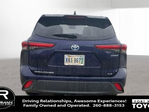 Used 2022 Toyota Highlander XLE image 6