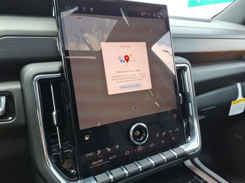 New 2026 GMC Yukon XL Denali w/ Denali Reserve Package AWD/4WD image 21