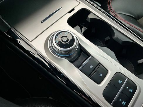 Used 2022 Ford Explorer ST-Line image 17