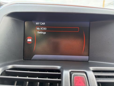 Used 2012 Volvo XC60 T6 image 33