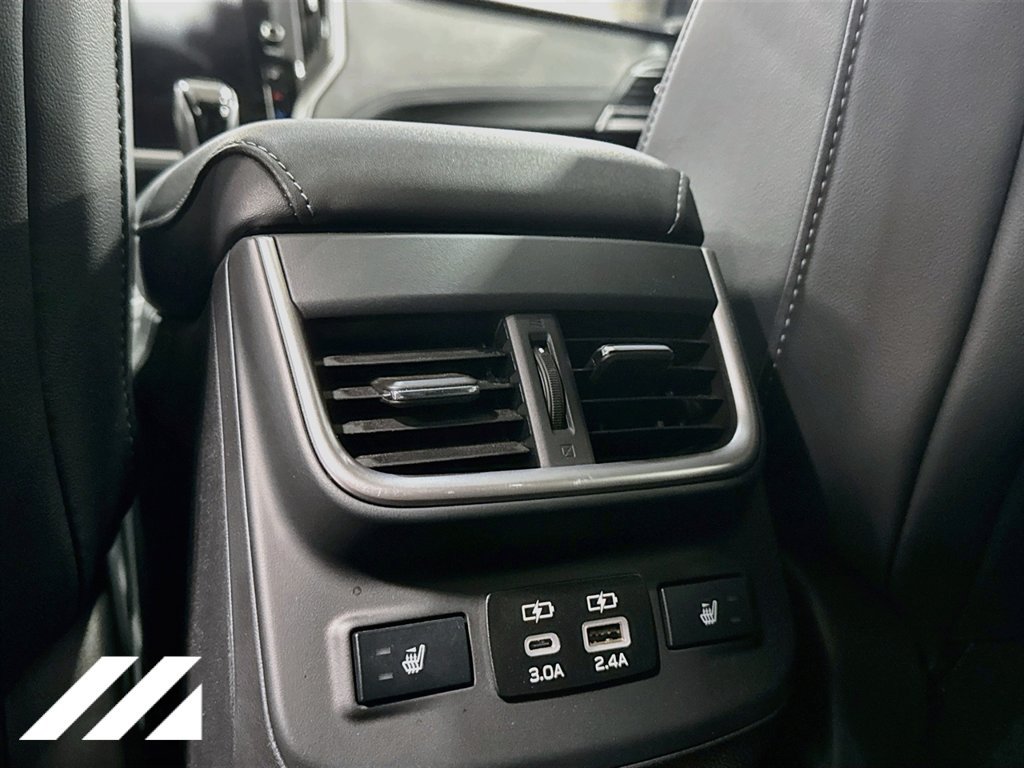 Used 2024 Subaru Outback Limited AWD/4WD image 28