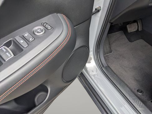 Used 2024 Honda HR-V Sport image 19