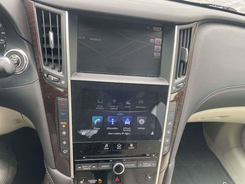 Used 2018 INFINITI Q50 Luxe w/ Essential Package (3.0T Luxe) image 9