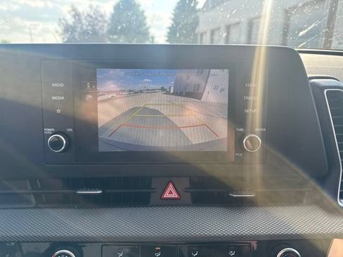 Used 2023 Kia Sportage LX AWD/4WD image 14