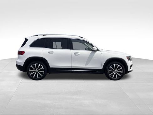 Used 2021 Mercedes-Benz GLB 250 w/ Premium Package image 6