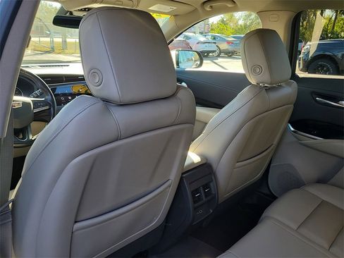 Used 2022 Cadillac XT4 Premium Luxury w/ Safety Alert Package image 11