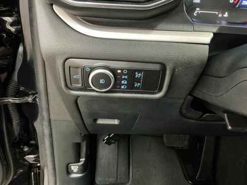 Used 2023 Ford Explorer XLT w/ Equipment Group 202A image 23