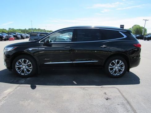 Used 2019 Buick Enclave Avenir w/ Avenir Technology Package AWD/4WD image 3