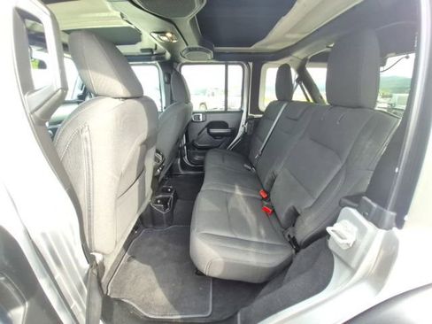 Used 2019 Jeep Wrangler Unlimited Sport S AWD/4WD image 12