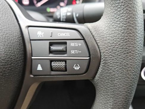 Certified 2025 Honda Accord SE image 25