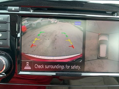 Used 2020 Nissan Rogue SL w/ Premium Package FWD image 16