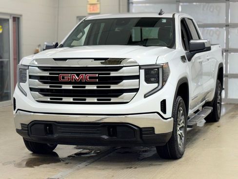 New 2026 GMC Sierra 1500 SLE w/ Preferred Package image 3