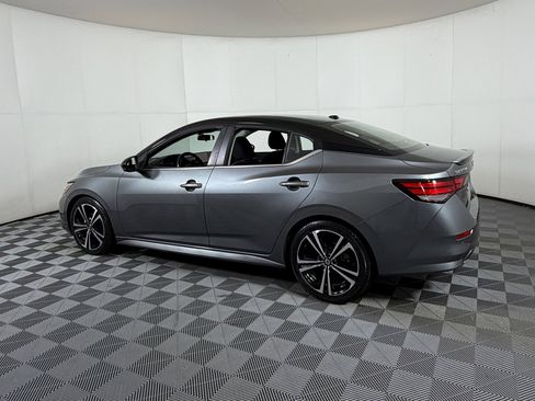 Used 2022 Nissan Sentra SR image 3