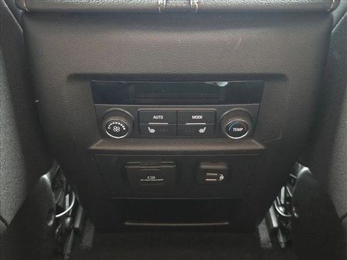 Used 2022 Chevrolet Traverse Premier w/ Redline Edition image 18