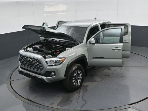 Used 2023 Toyota Tacoma TRD Off-Road image 48