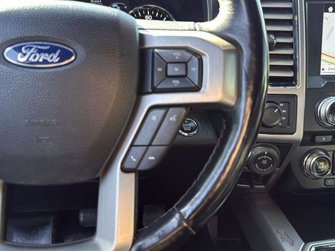 Used 2018 Ford F150 Platinum w/ Equipment Group 701A Luxury image 13