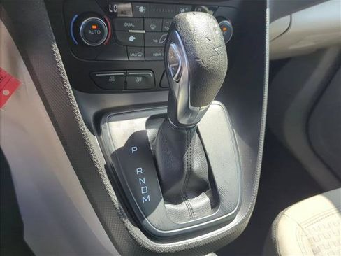 Used 2019 Ford Transit Connect XLT FWD image 18