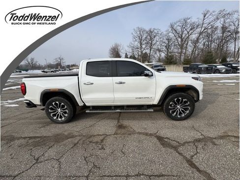 Used 2024 GMC Canyon Denali image 1