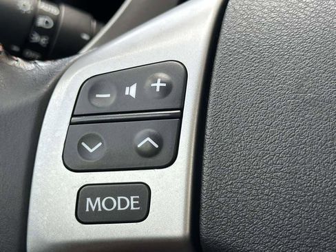 Used 2015 Lexus IS 250C w/ Luxury Package RWD image 18