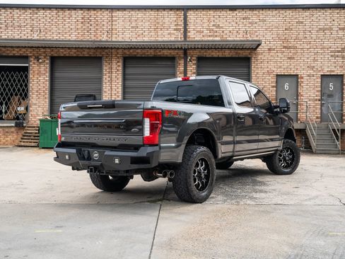 Used 2019 Ford F350 Platinum w/ Platinum Ultimate Package AWD/4WD image 2