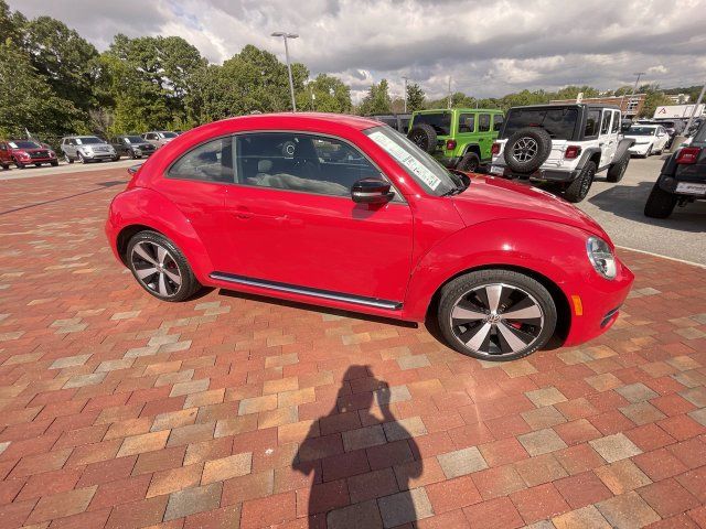 Used 2012 Volkswagen Beetle 2.0T FWD image 37