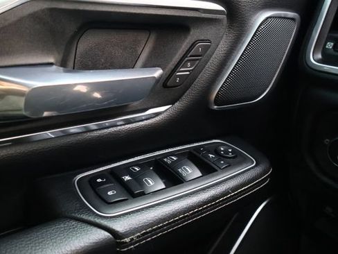 Used 2023 RAM 1500 Laramie AWD/4WD image 14