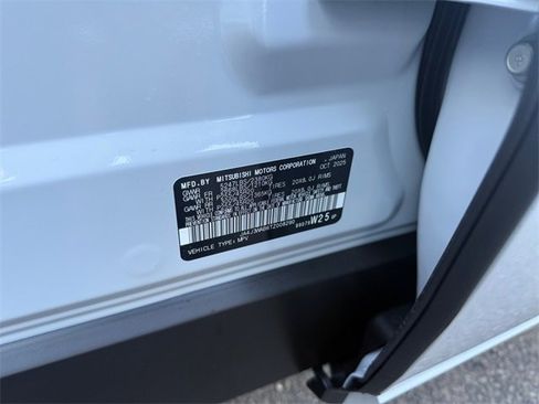 New 2026 Mitsubishi Outlander SEL image 36