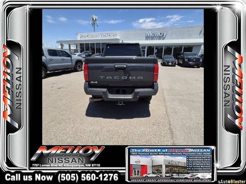 Used 2025 Toyota Tacoma SR5 AWD/4WD image 18