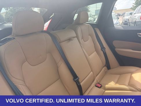 Certified 2024 Volvo XC60 B5 Ultimate w/ Climate Package AWD/4WD image 11