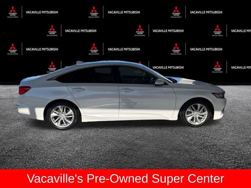 Used 2018 Honda Accord LX image 6