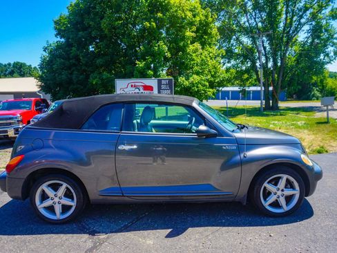 Used 2005 Chrysler PT Cruiser GT FWD image 2