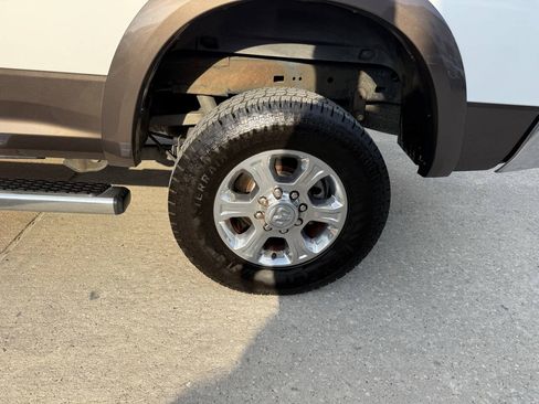 Used 2018 RAM 2500 Laramie w/ Convenience Group AWD/4WD image 38