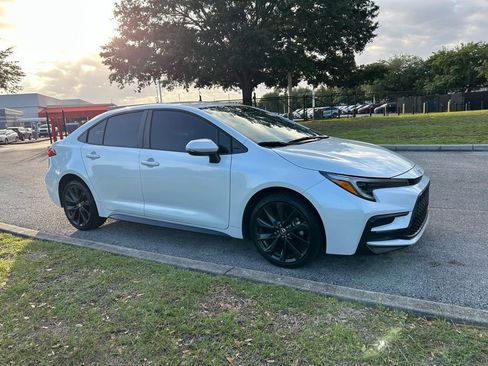 Used 2024 Toyota Corolla SE image 7