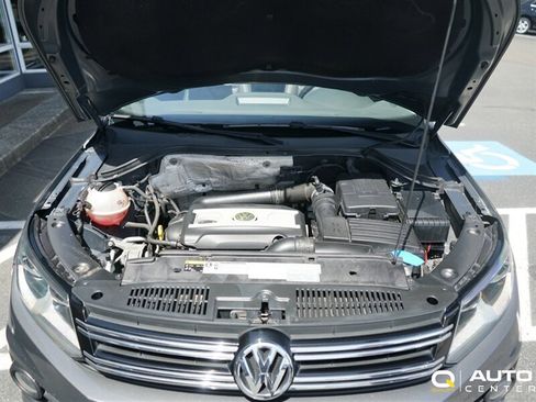 Used 2015 Volkswagen Tiguan SEL AWD/4WD image 9