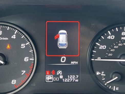 Certified 2024 Subaru Crosstrek 2.0i image 28