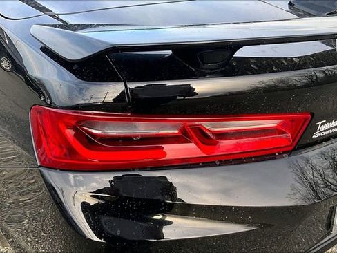 Used 2018 Chevrolet Camaro LT w/ RS Package image 23