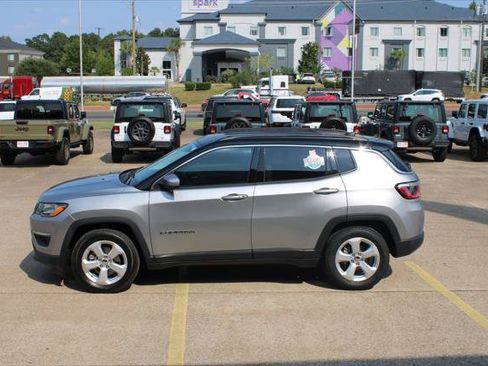 Certified 2020 Jeep Compass Latitude w/ Safety & Security Group FWD image 10