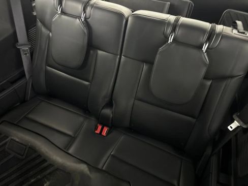 Used 2025 Ford Explorer ST AWD/4WD image 27