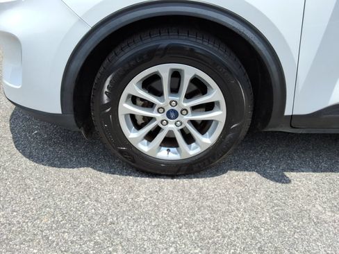 Used 2022 Ford Escape SE FWD image 10