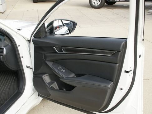 Used 2022 Honda Accord Sport image 31