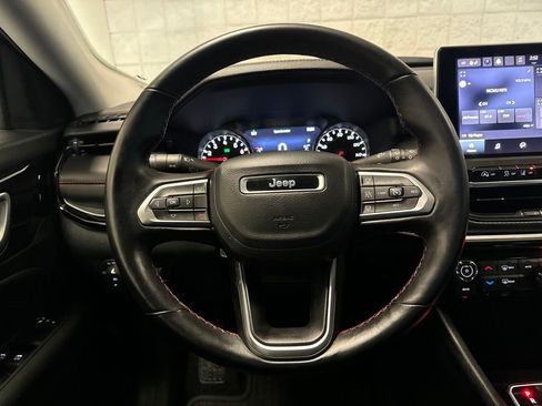 Used 2022 Jeep Compass Trailhawk w/ Trailhawk Convenience Group AWD/4WD image 27