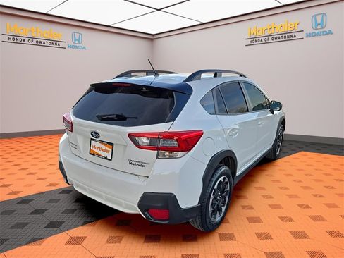 Used 2022 Subaru Crosstrek 2.0i image 5