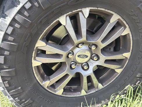 Used 2019 Ford F150 Lariat AWD/4WD image 5