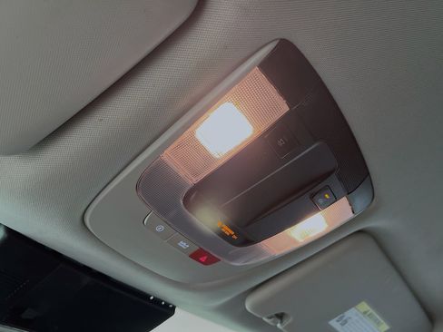 Used 2023 Kia Sportage EX image 21