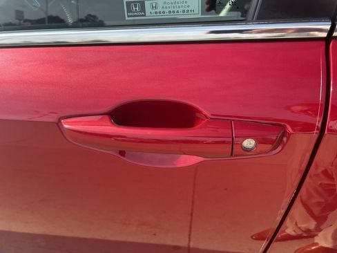 Used 2021 Honda CR-V EX-L image 16