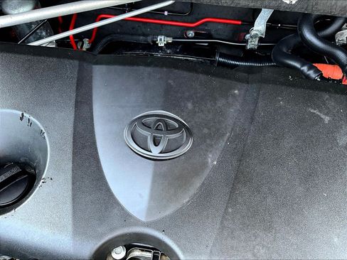 Used 2019 Toyota RAV4 Limited AWD/4WD image 31