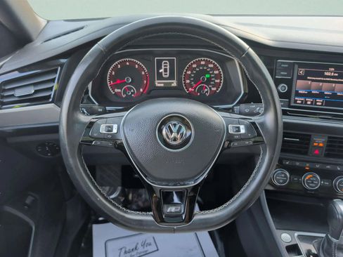Used 2019 Volkswagen Jetta R-Line image 15
